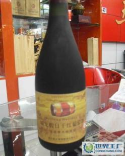 威龍假日干紅葡萄酒 蛇龍珠21年老樹(shù)齡的品質(zhì)與風(fēng)味探析